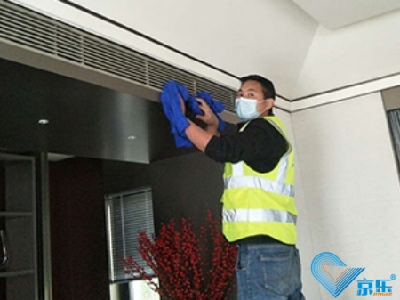 北京酒店中央空調回風口清洗改造 降低噪音與細菌滋生的雙重策略