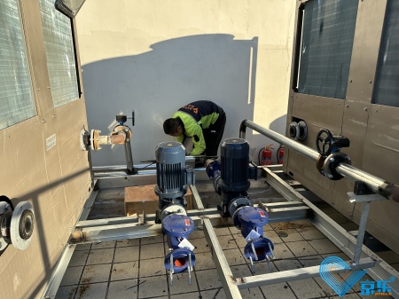 北京餐飲店空調能耗過高 風冷模塊改造年省 10 萬電費