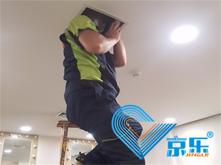 中央空調檢修維護全攻略 專業保養延長壽命省電30%方案