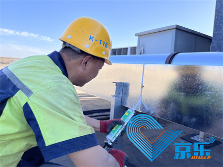 空調清洗保養全攻略異味去除與制冷效率提升健康隱患防治