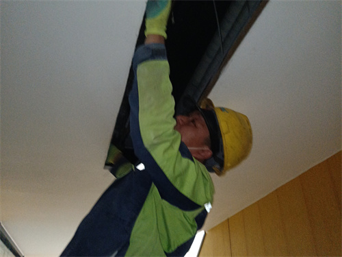 關于冬季中央空調保養