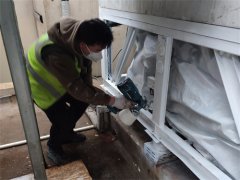 京樂企服成功解決酒店中央空調水冷機組冷凝器冷凝管堵塞問題